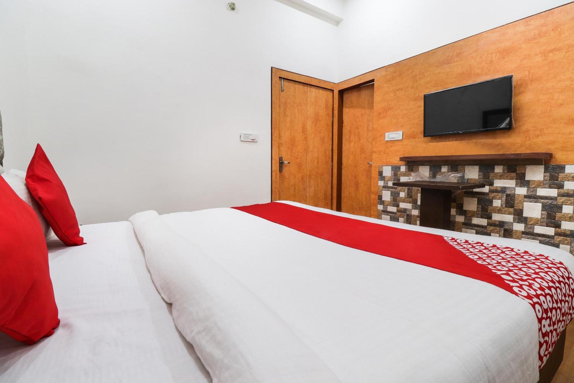 Hotel O Taj Royal Tājganj Εξωτερικό φωτογραφία