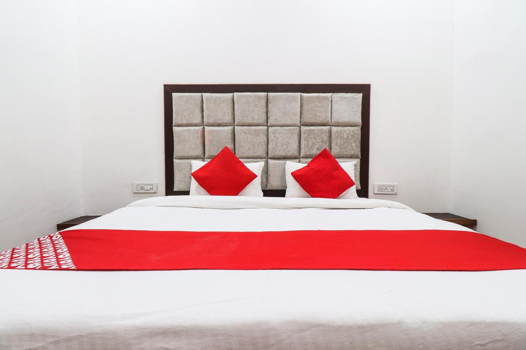Hotel O Taj Royal Tājganj Εξωτερικό φωτογραφία
