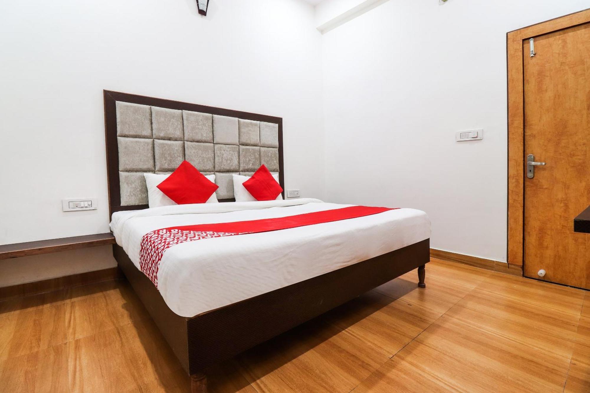 Hotel O Taj Royal Tājganj Εξωτερικό φωτογραφία
